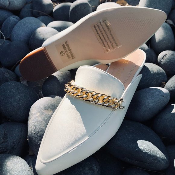 [New] CLASSY CHAIN LINK LOAFER DESIGN SLIP ON MULES SHOES WHITE - Picture 2 of 4